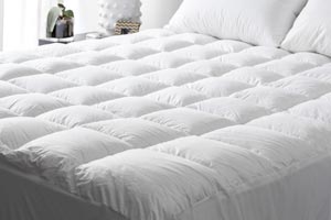 Luxurious mattress underlay or topper